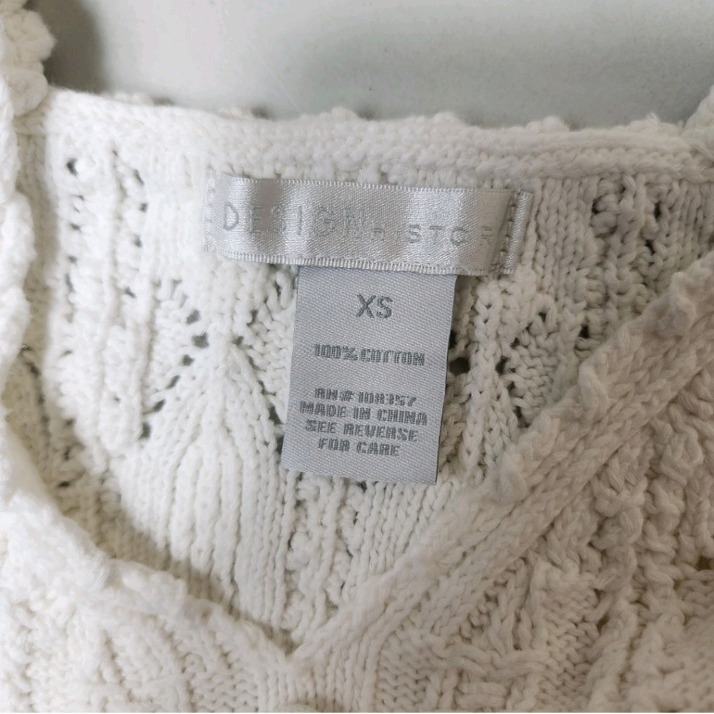 Design History Womens |XS| White Semi-Cropped Crochet Knit Peplum Tank Top - Picture 5 of 6